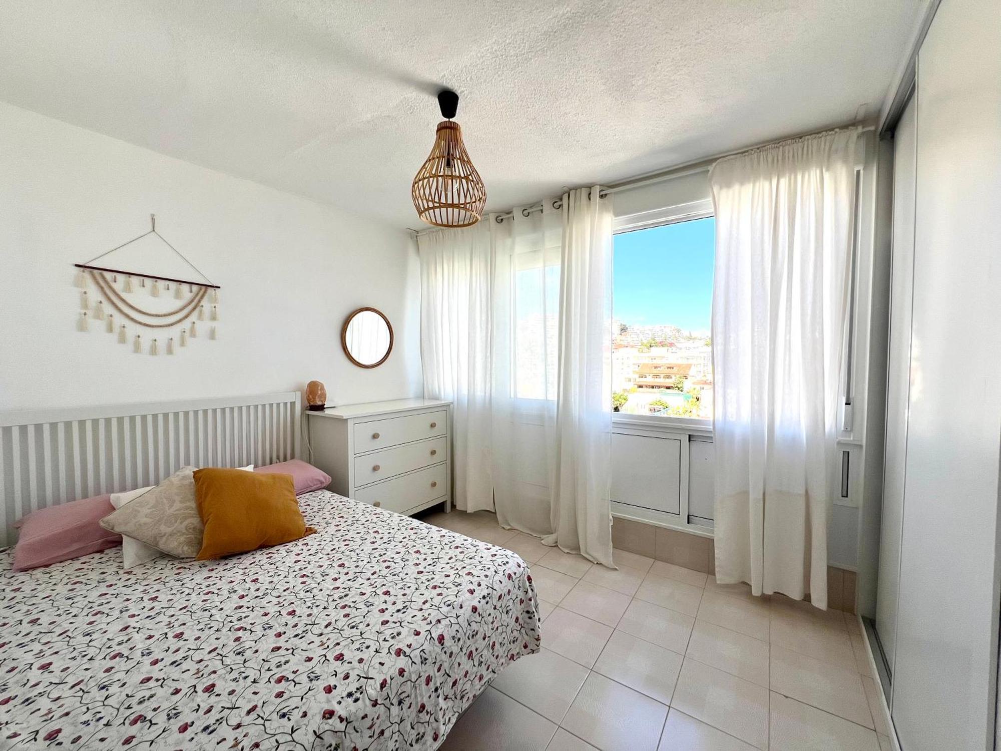 En Carihuela Con Vistas Y Plaza De Garaje, Nucleo Cristal Apartment Torremolinos Exterior foto